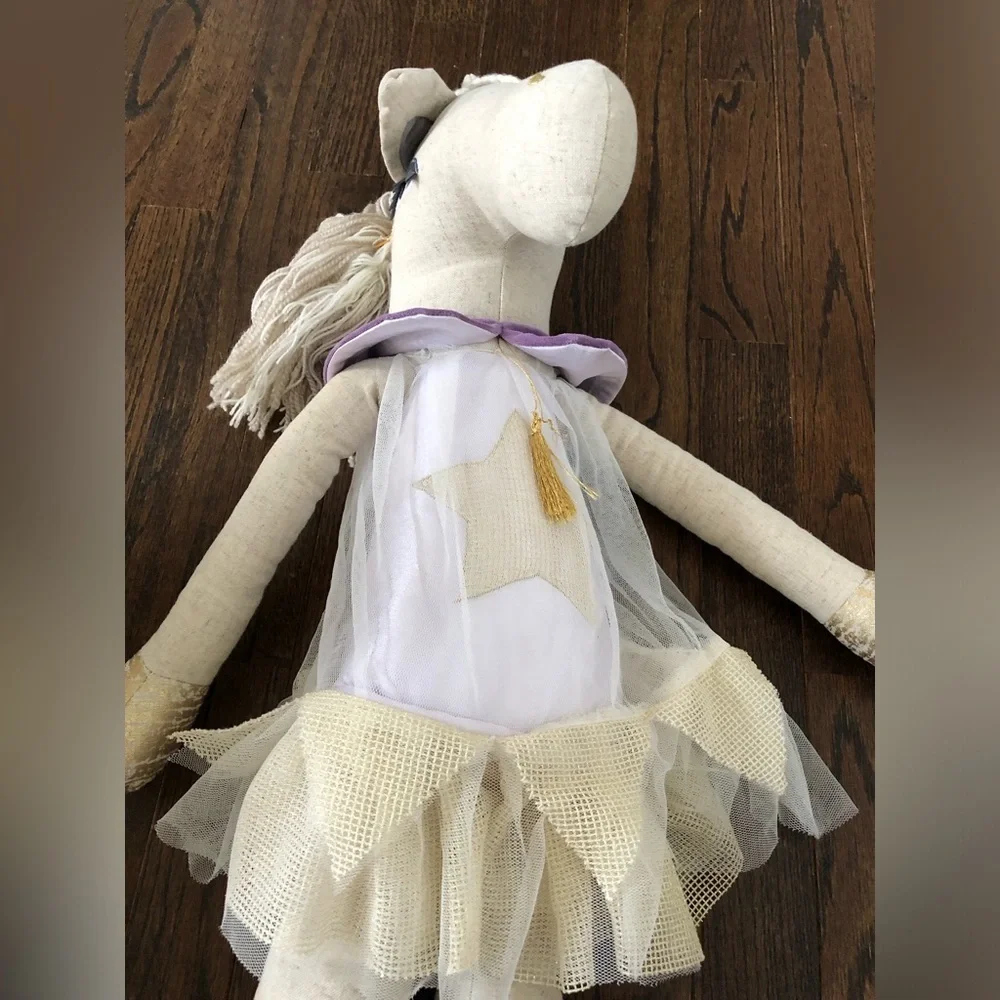 Pottery Barn Kids Designer Doll Everly Horse Linen Plush - 28" Length - EUC! - Picture 7 of 15